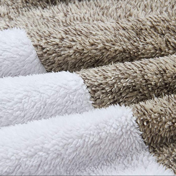 Khaki & Cream Two Tone Sherpa 1/4 Zip Pullover - Picture 6 of 8